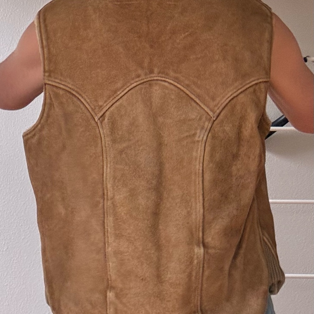 Brown leather Vest - Picture 5 of 8